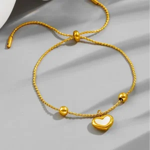 White shell heart bracelet | stainless steel and color guaranteed