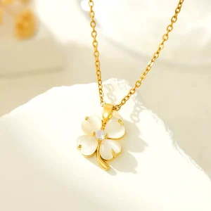 New elegant four-leaf clover necklace | stainless steel and color guaranteed