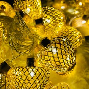 jhumka or pineapple-shaped metal fairy string light used for decorative lighting.