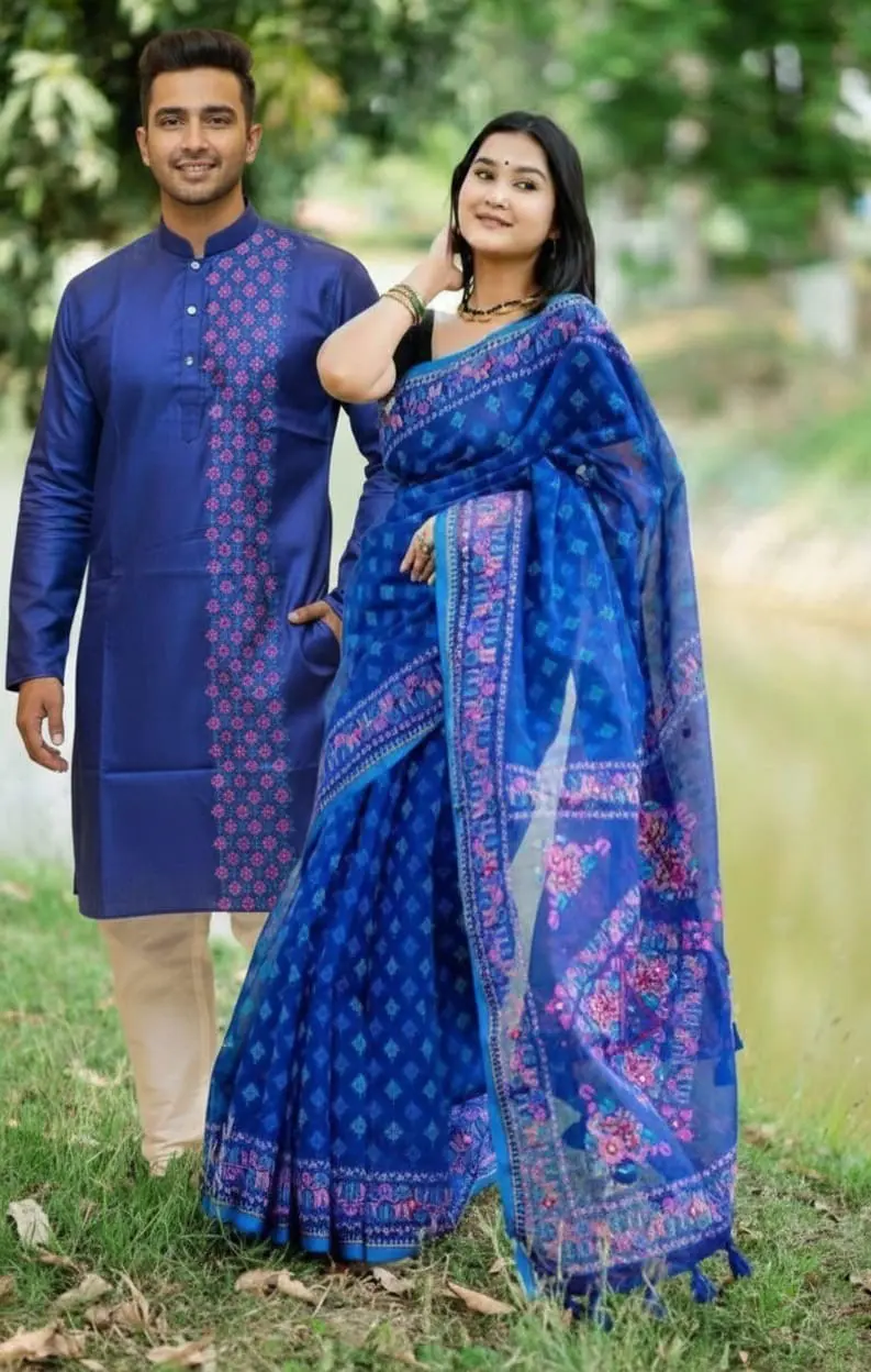 কাপল ড্রেস