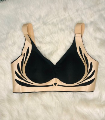 Imported Premium soft stretch comfortable push-up sports bra - Image 3